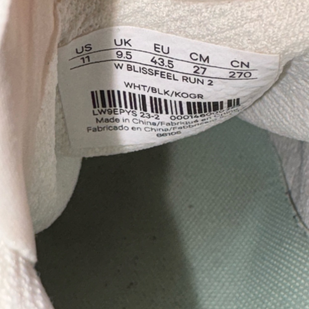 Lululemon Women’s Blissfeel 2 Running Shoe White/Black/Kohlrabi Green Size 11 - Picture 7 of 10